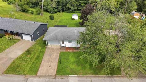 1141 Oakview Drive Columbus Junction IA 52738
