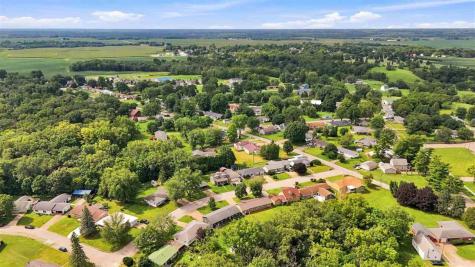 1141 Oakview Drive Columbus Junction IA 52738
