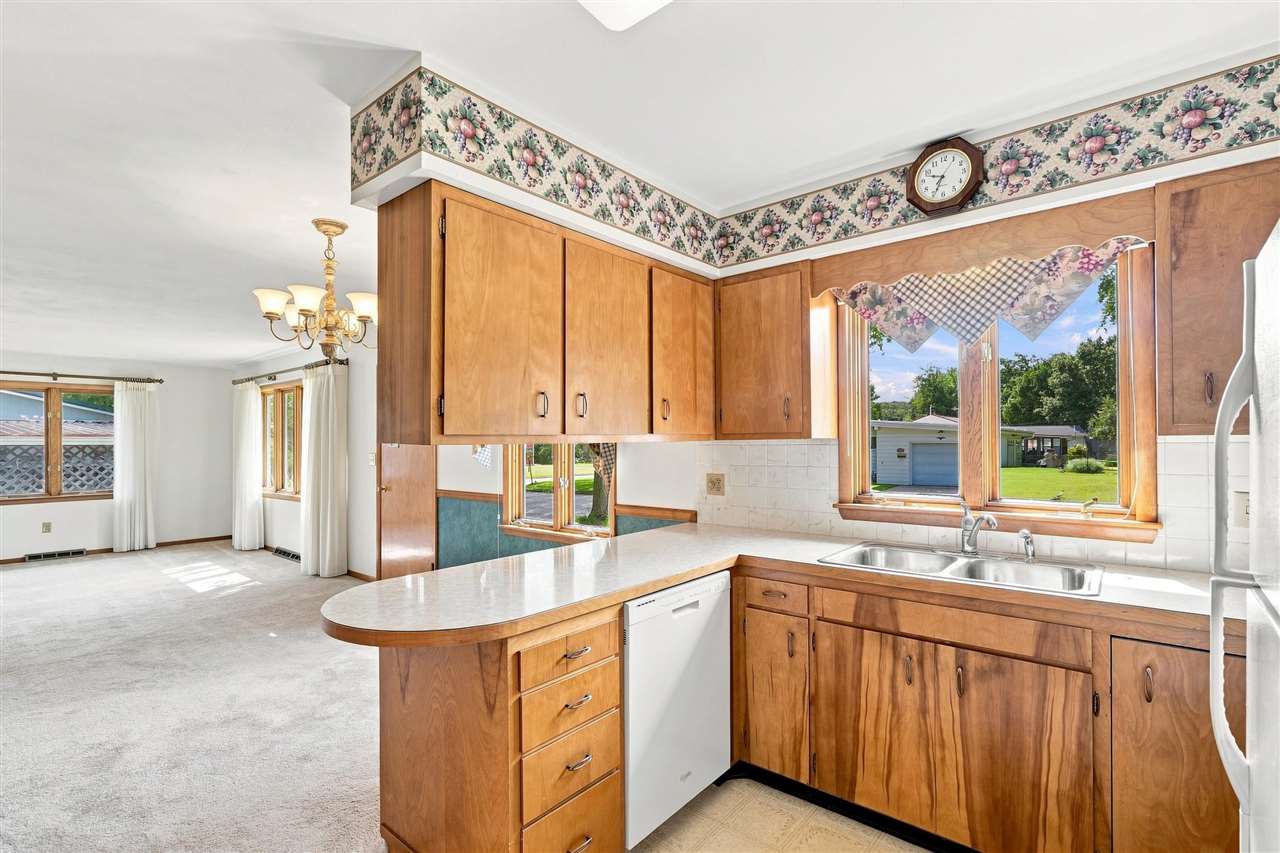 1141 Oakview Drive Columbus Junction IA 52738