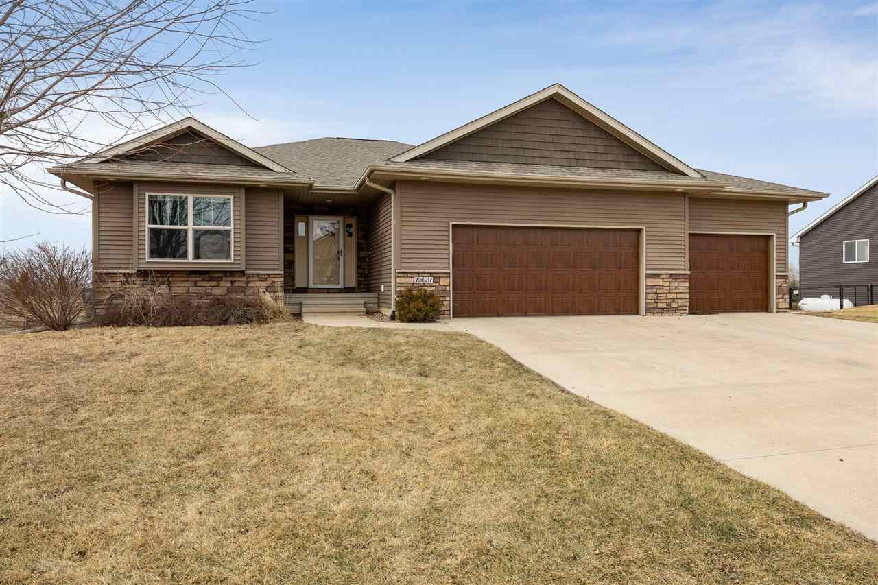 1821 Wenrose Drive NE North Liberty IA 52317