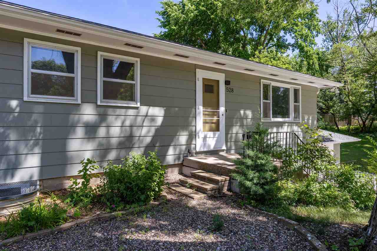 528 Beldon Avenue Iowa City IA 52246