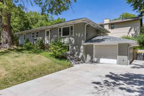 528 Beldon Avenue Iowa City IA 52246