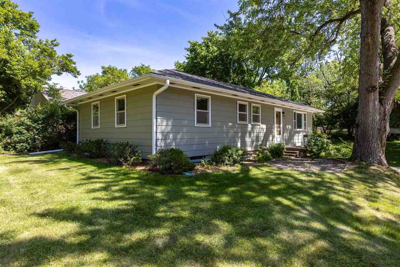 528 Beldon Avenue Iowa City IA 52246