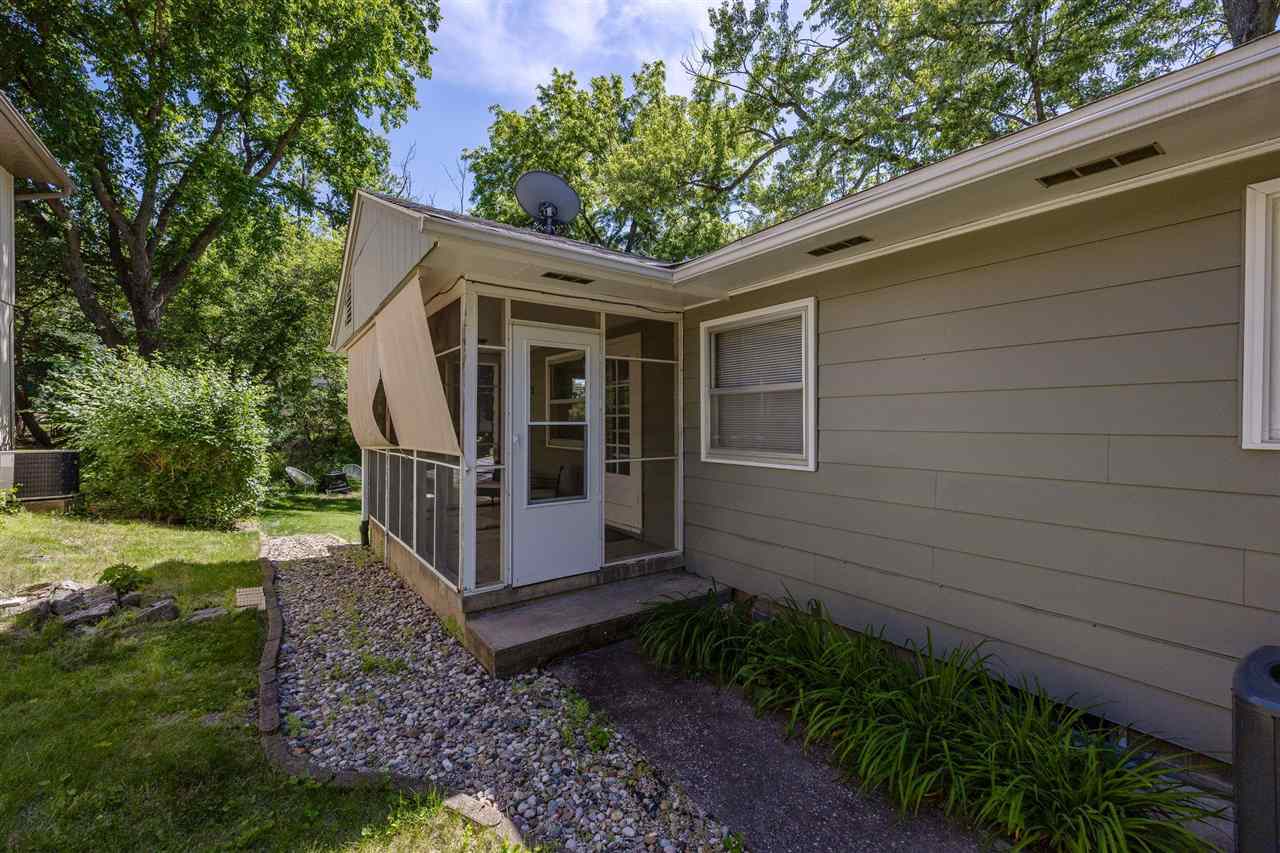 528 Beldon Avenue Iowa City IA 52246