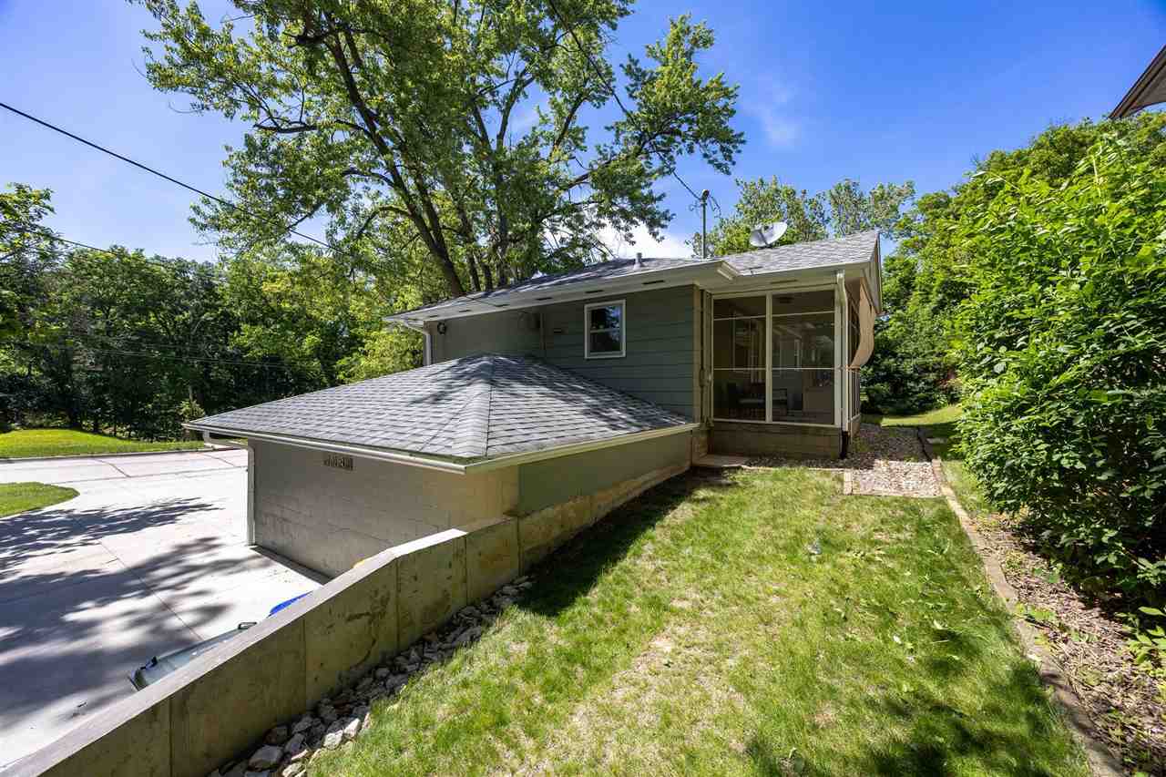 528 Beldon Avenue Iowa City IA 52246