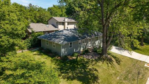 528 Beldon Avenue Iowa City IA 52246