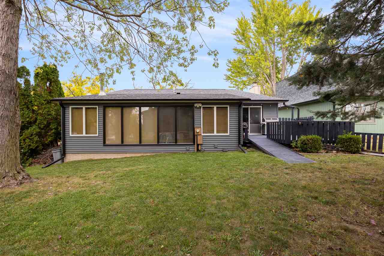 618 Keswick Drive Iowa City IA 52246