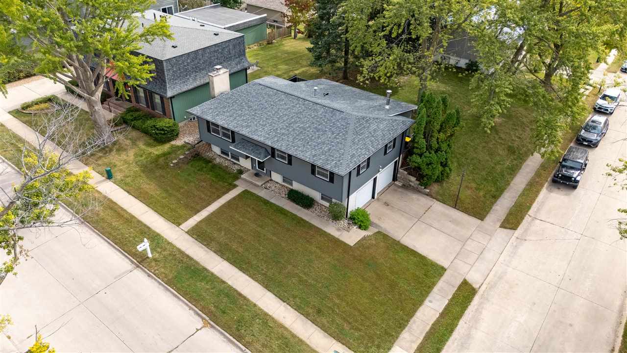 618 Keswick Drive Iowa City IA 52246