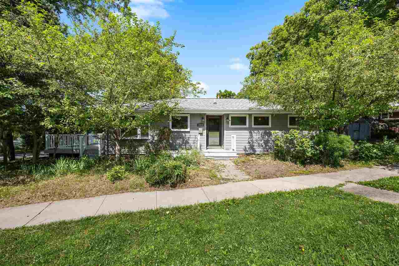 1825 Morningside Drive Iowa City IA 52245