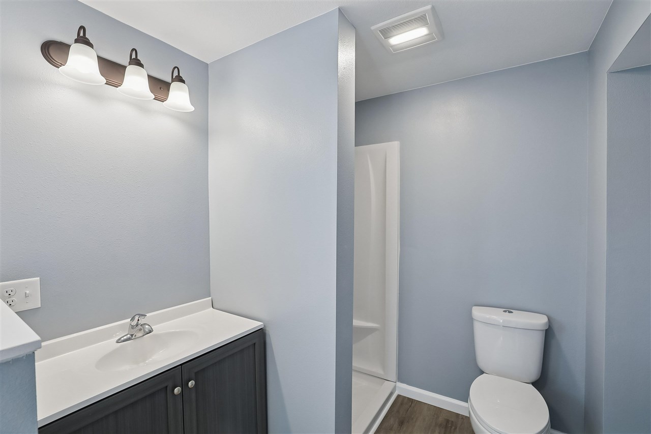 807 4th Street Victor IA 52347