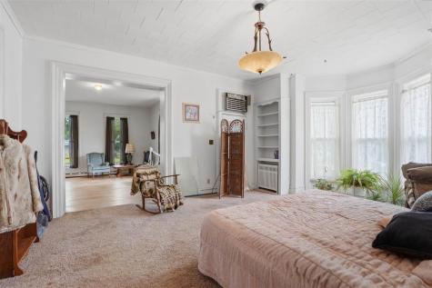 202 N West Street Sigourney IA 52591
