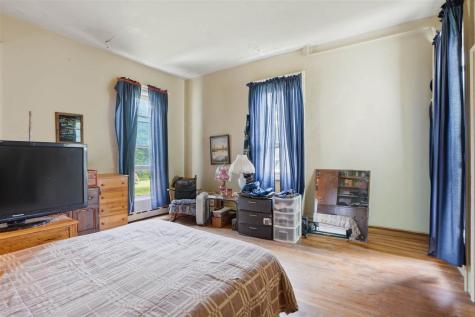 202 N West Street Sigourney IA 52591