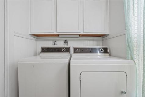 202 N West Street Sigourney IA 52591