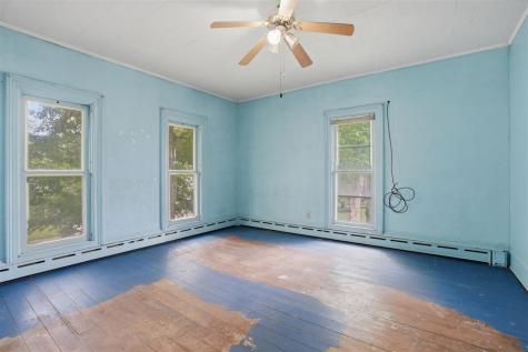 202 N West Street Sigourney IA 52591