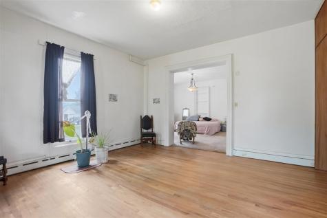 202 N West Street Sigourney IA 52591