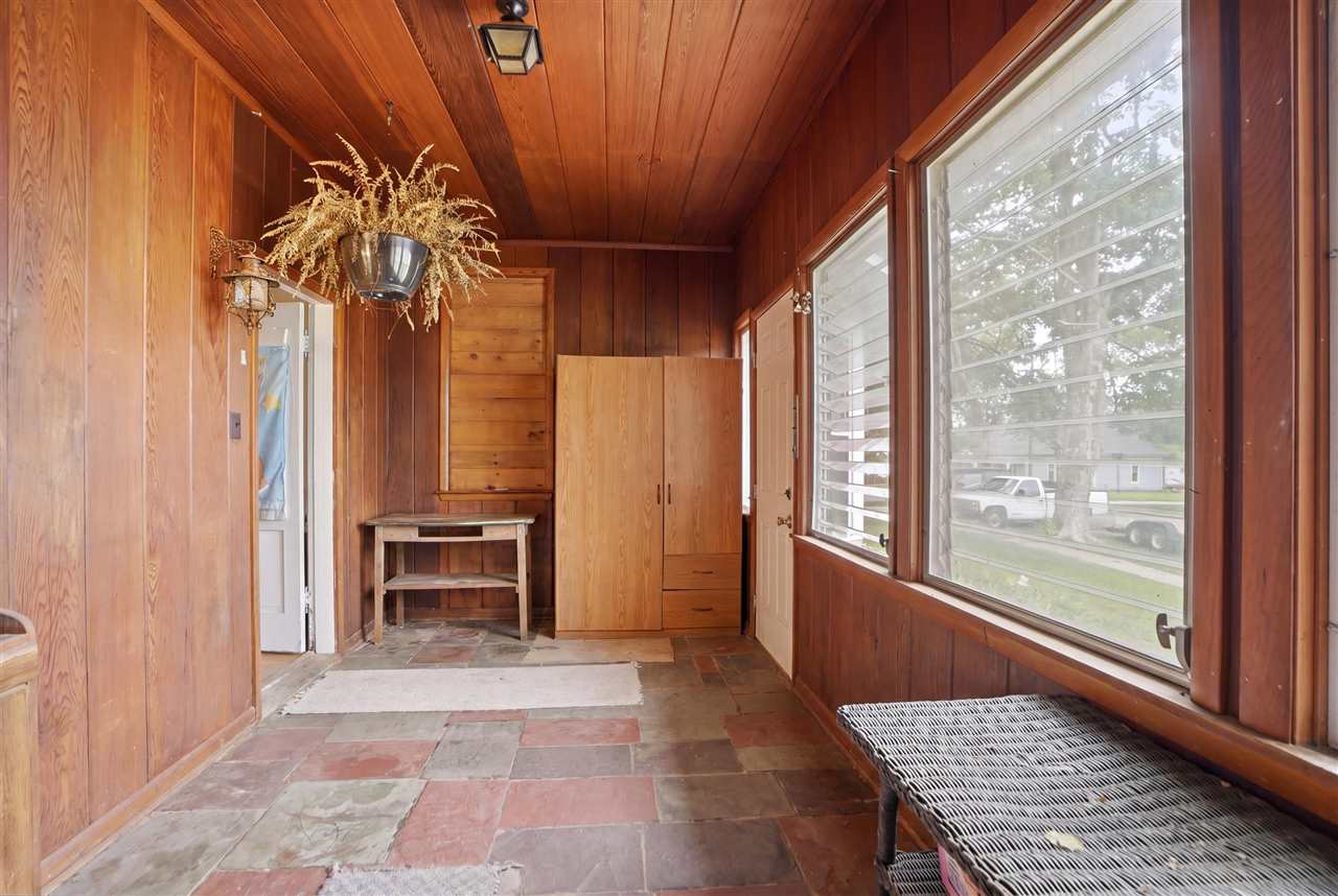 202 N West Street Sigourney IA 52591