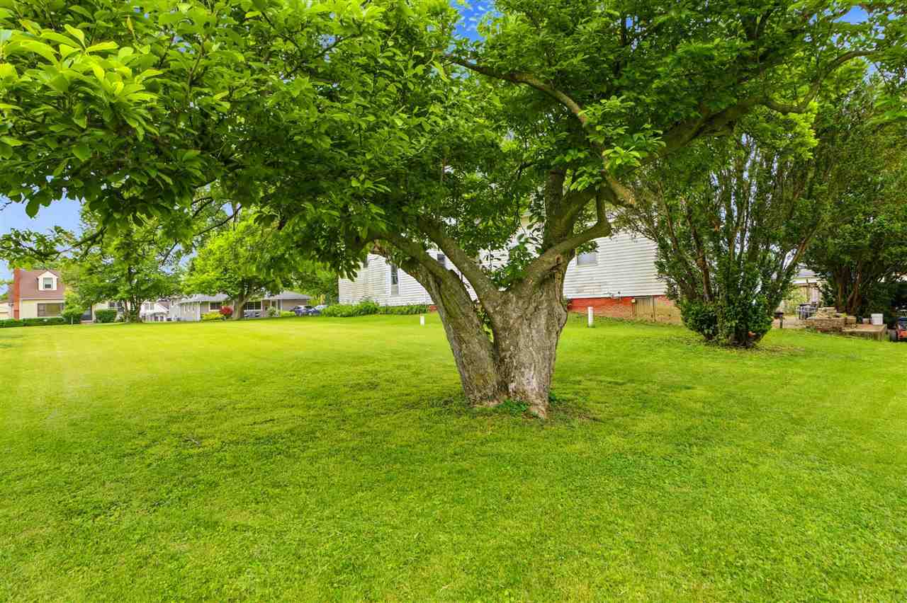 202 N West Street Sigourney IA 52591