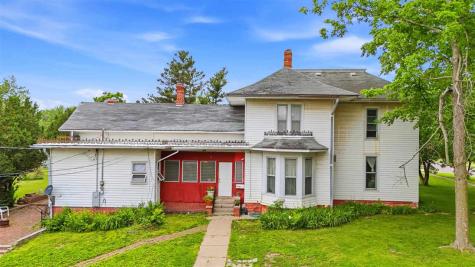 202 N West Street Sigourney IA 52591