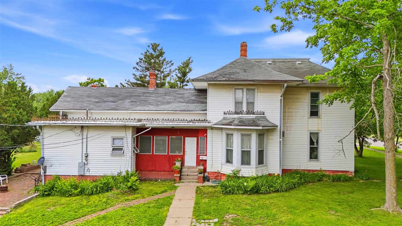 202 N West Street Sigourney IA 52591