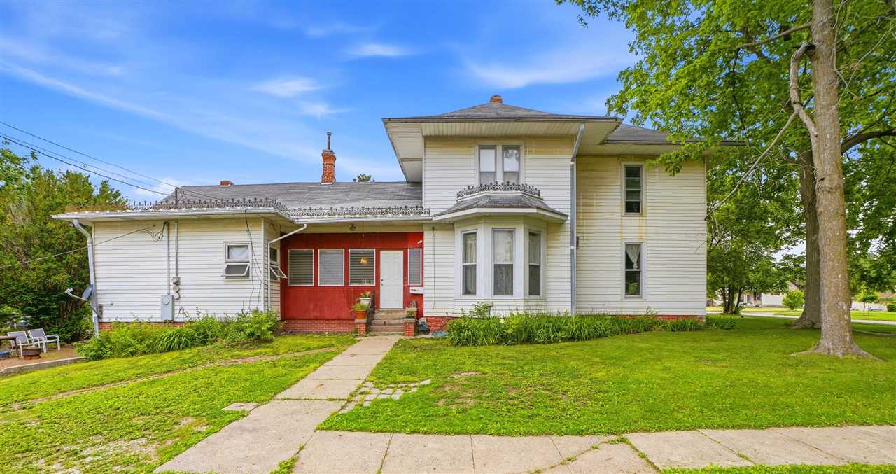 202 N West Street Sigourney IA 52591