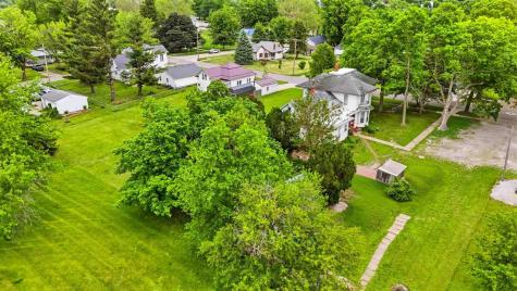 202 N West Street Sigourney IA 52591