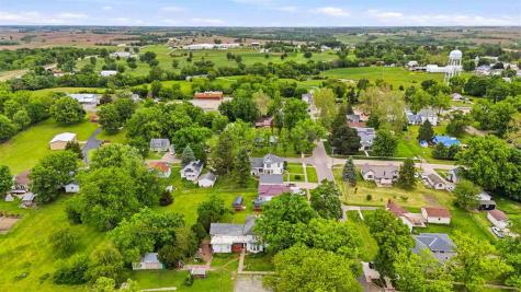 202 N West Street Sigourney IA 52591
