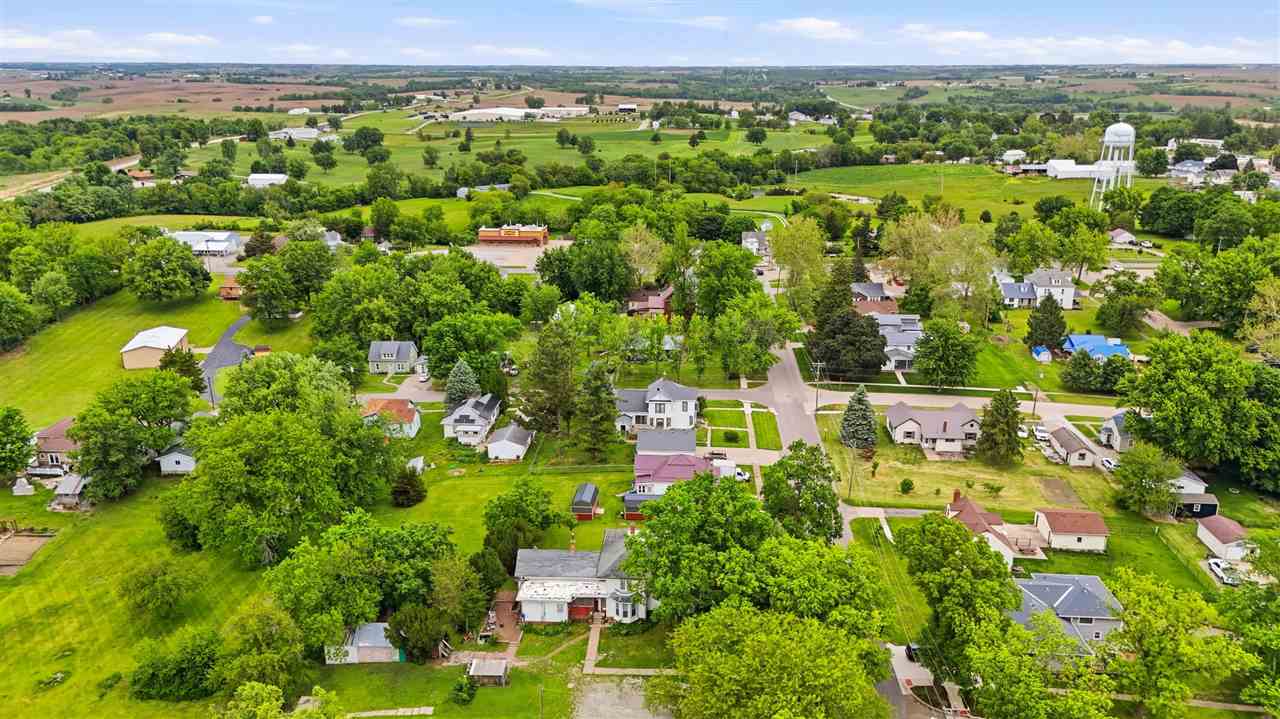202 N West Street Sigourney IA 52591