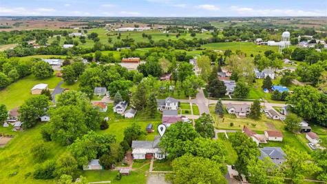 202 N West Street Sigourney IA 52591