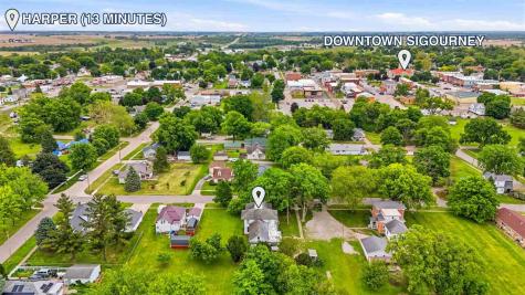 202 N West Street Sigourney IA 52591