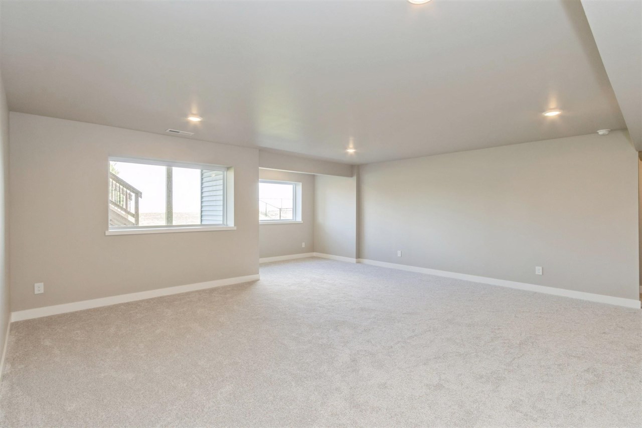 372 Sedona Street Iowa City IA 52246