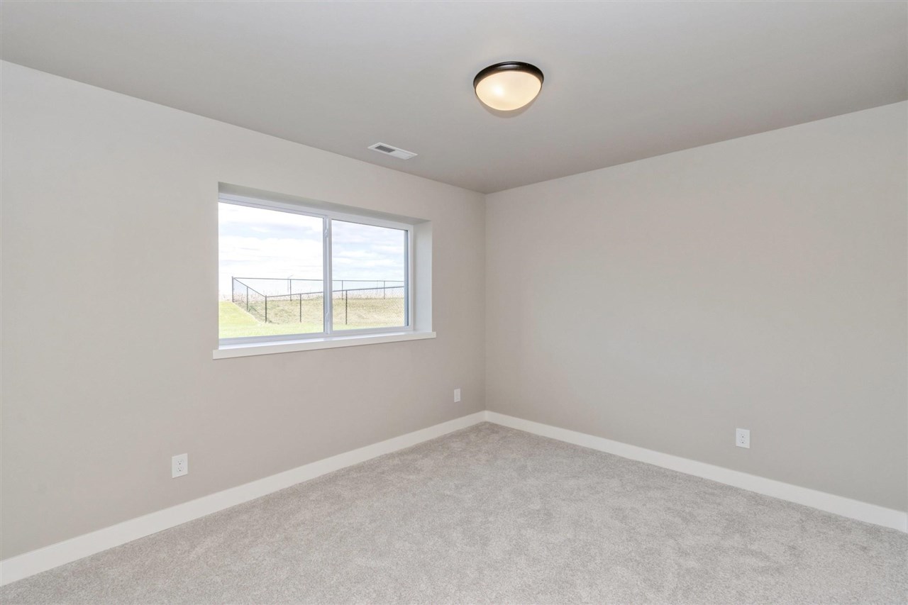 372 Sedona Street Iowa City IA 52246