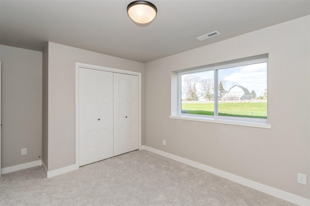 372 Sedona Street Iowa City IA 52246