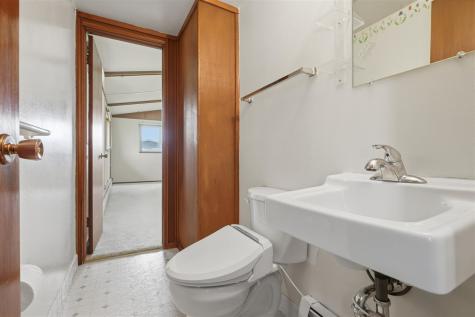 321 S Hill Avenue Columbus Junction IA 52738