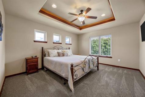 1722 Lake Shore Drive Iowa City IA 52246