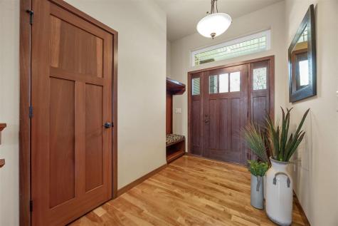 1722 Lake Shore Drive Iowa City IA 52246
