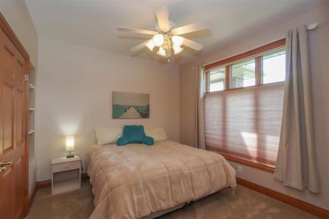 820 S 15th Avenue Washington IA 52353