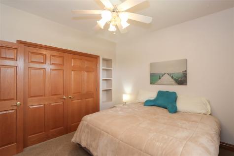 820 S 15th Avenue Washington IA 52353