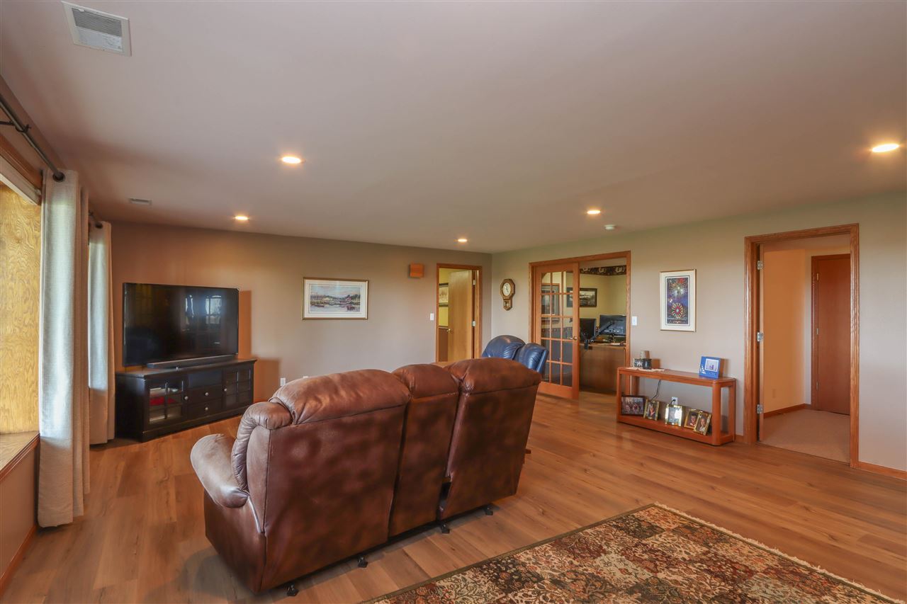 820 S 15th Avenue Washington IA 52353