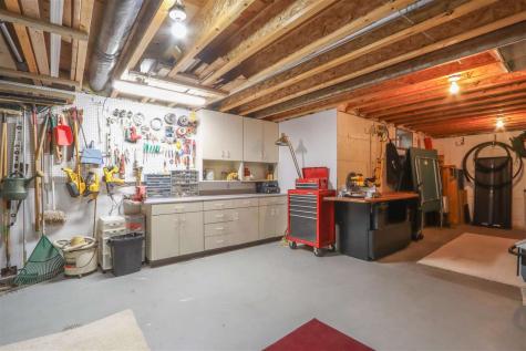 820 S 15th Avenue Washington IA 52353
