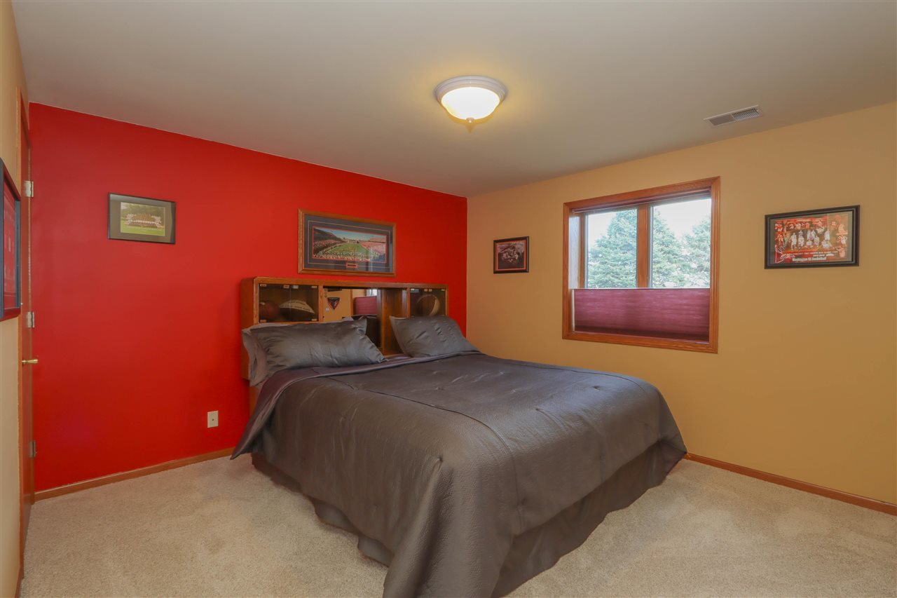 820 S 15th Avenue Washington IA 52353