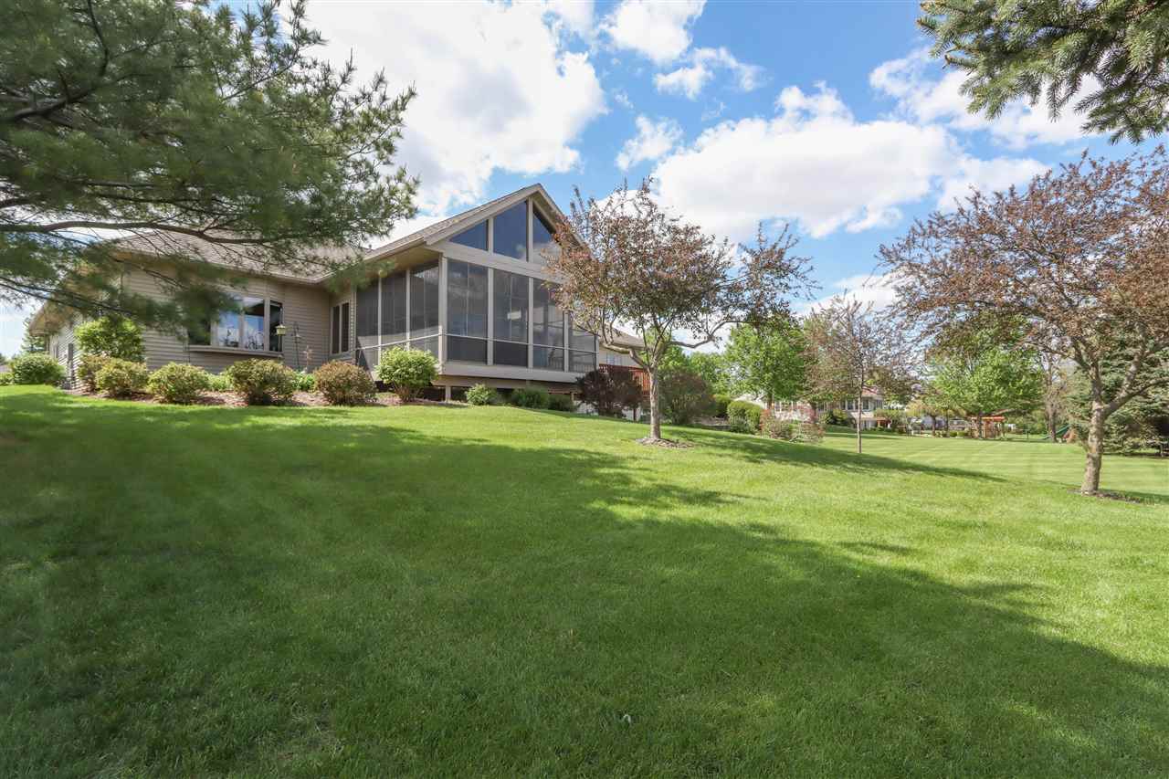 820 S 15th Avenue Washington IA 52353
