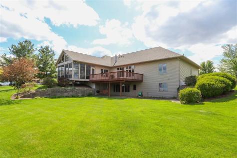 820 S 15th Avenue Washington IA 52353