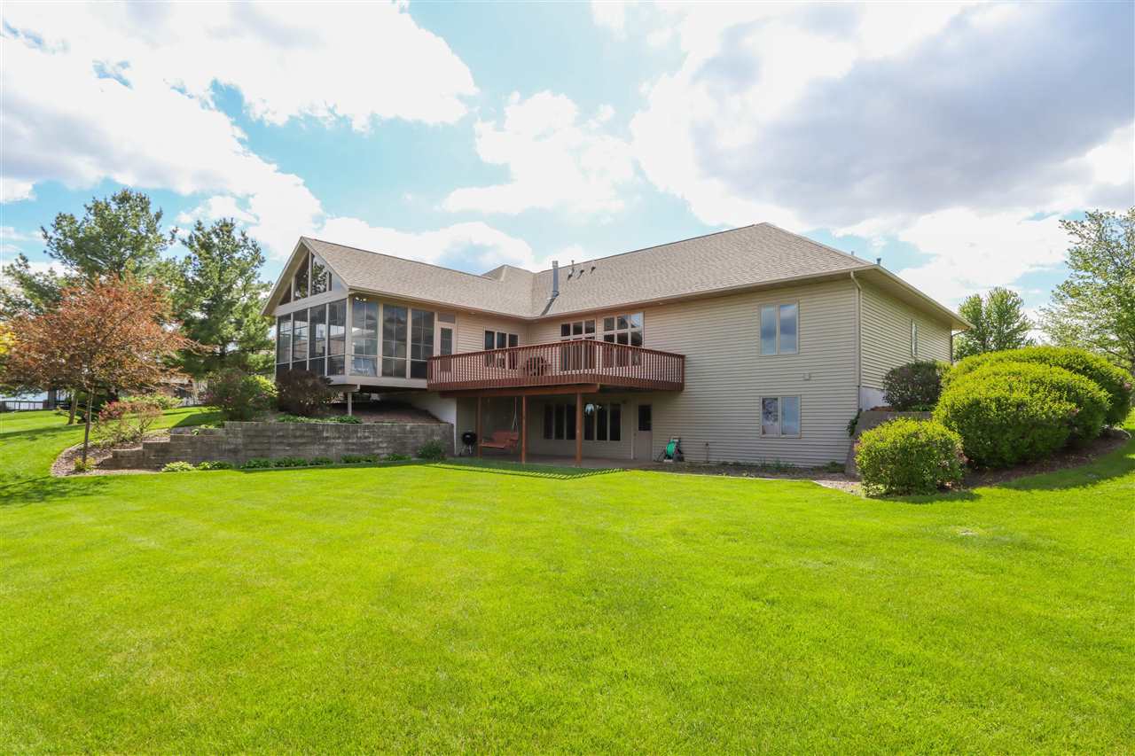 820 S 15th Avenue Washington IA 52353
