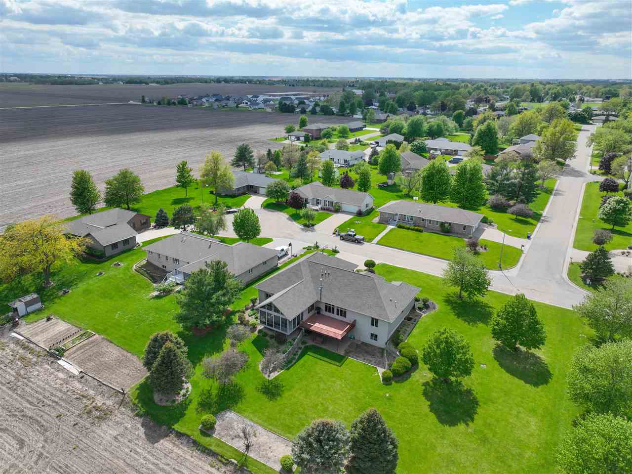 820 S 15th Avenue Washington IA 52353