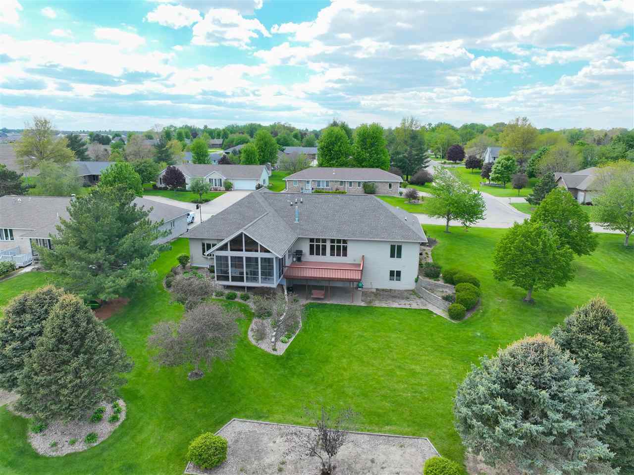 820 S 15th Avenue Washington IA 52353