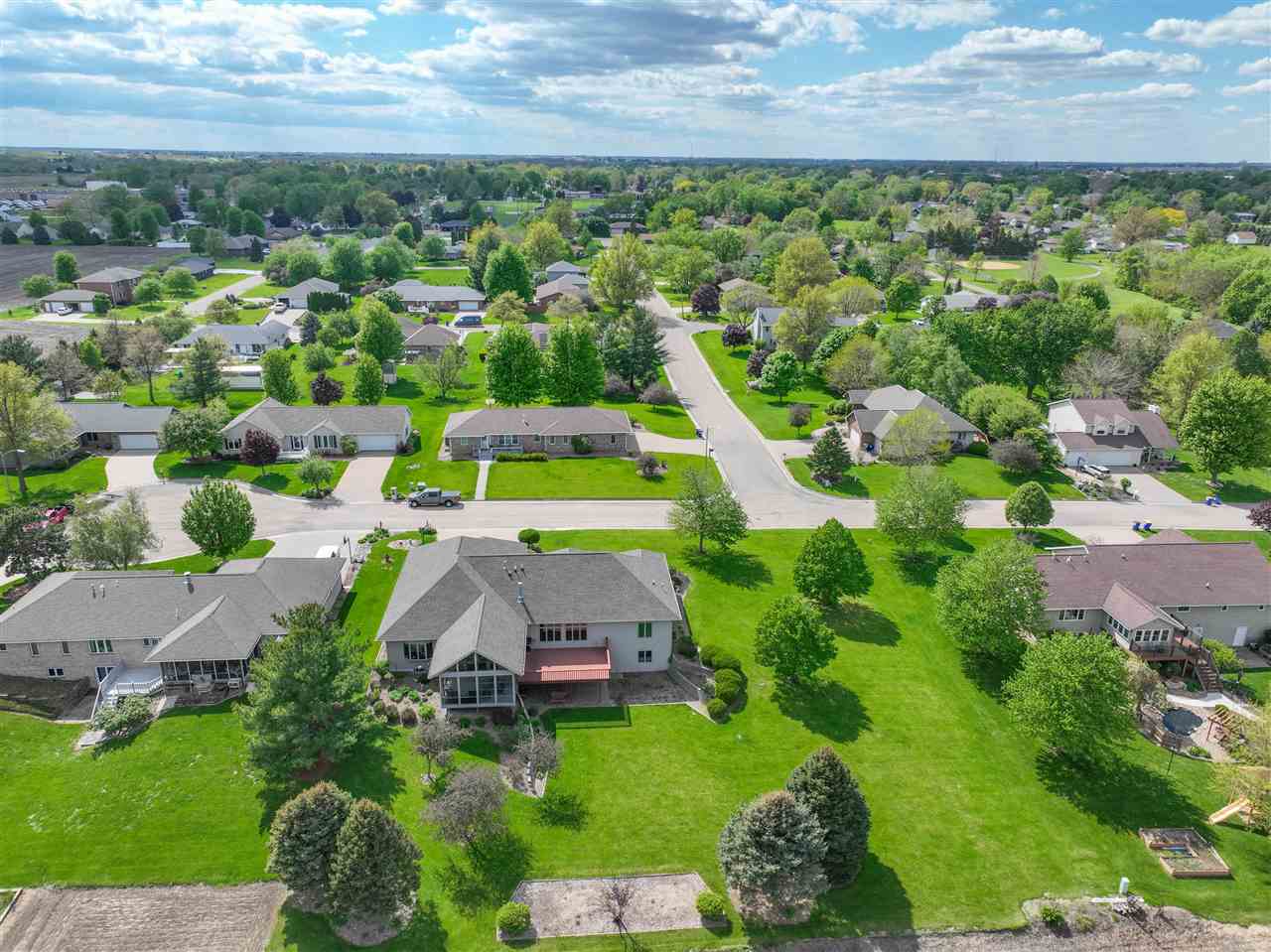820 S 15th Avenue Washington IA 52353