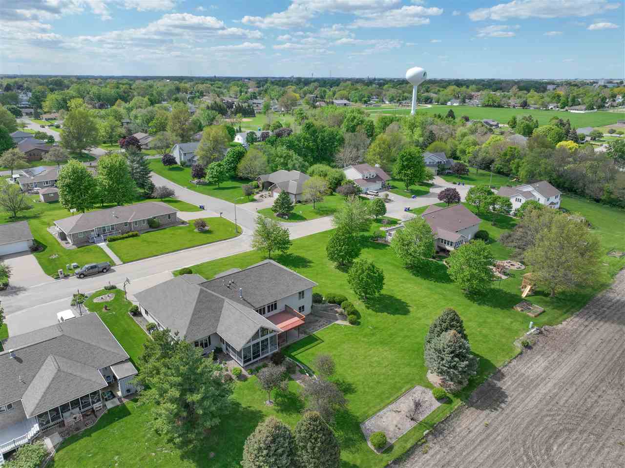 820 S 15th Avenue Washington IA 52353