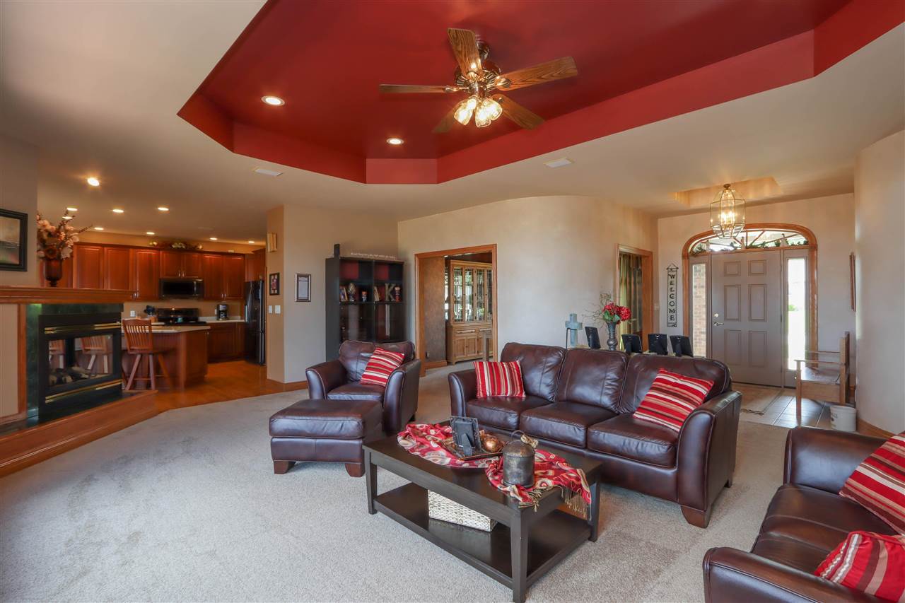 820 S 15th Avenue Washington IA 52353