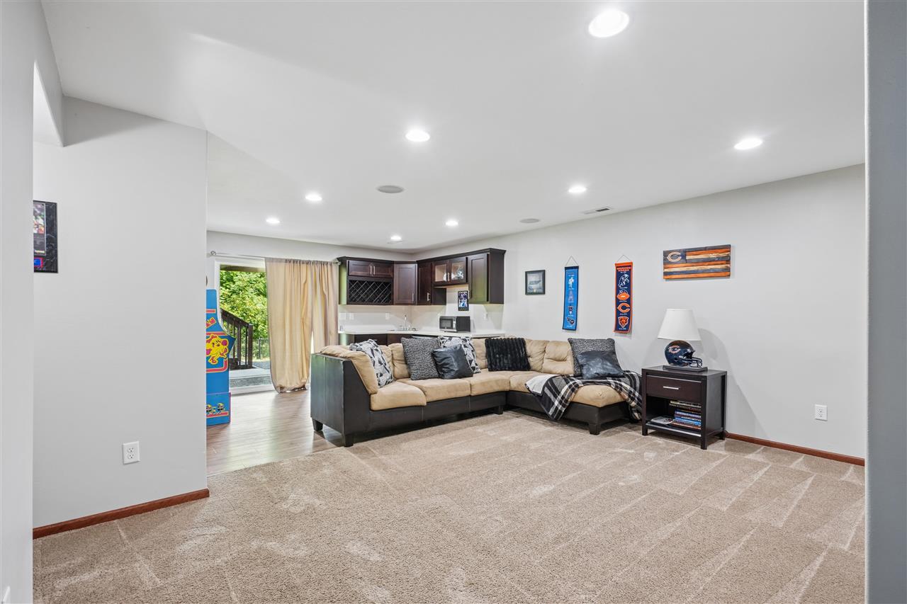 815 10th Ave Place Coralville IA 52241