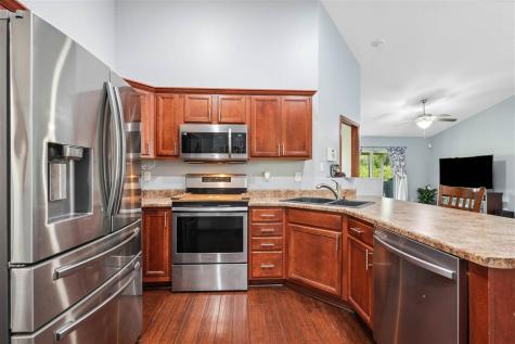 815 10th Ave Place Coralville IA 52241